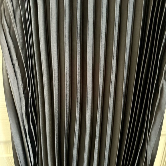 Women dress  new - Picture 4 of 4